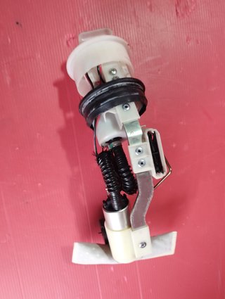POMPA BENZINA CARBURANTE P5 M546M KM 13732 APRILIA