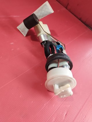 POMPA BENZINA CARBURANTE P5 M546M KM 13732 APRILIA