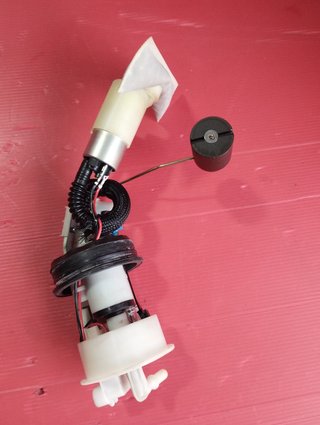 POMPA BENZINA CARBURANTE P5 M546M KM 13732 APRILIA