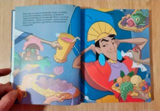 Clásico cuento Disney. El enperador y sus locuras.