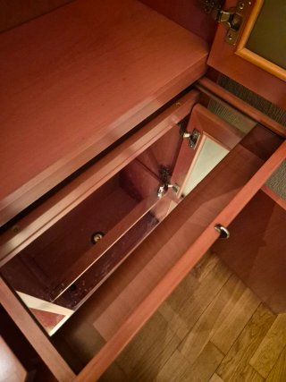 Mueble de salón modular madera y cristal