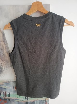 Camiseta tirantes Superdry gráfica coche