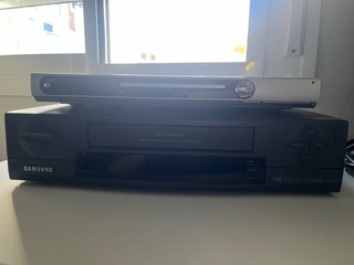 Reproductor DVD y VHS Samsung  20€ unidad
