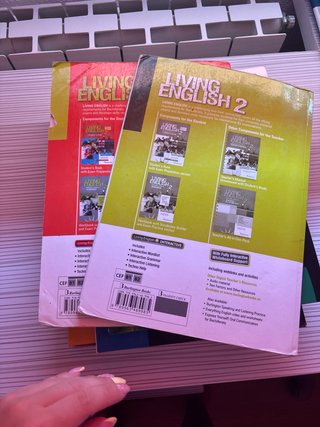 Living English 2 Bachillerato. Student's book