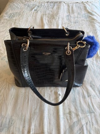 Bolso Guess efecto piel negro