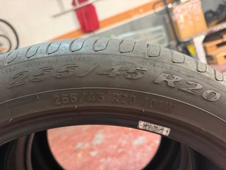 2 Neumático Pirelli Scorpion 255/45 R20 101W