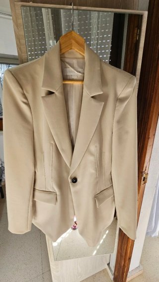 Americana entallada Zara beige,talla L pequeña