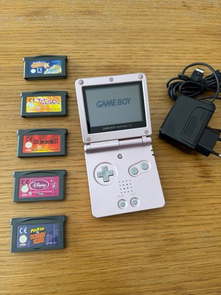 Consola Game Boy Advance SP + 5 Juegos