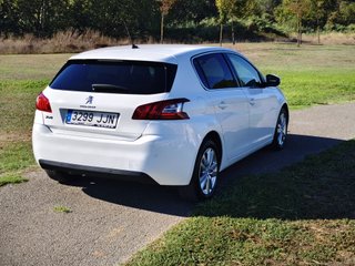 Peugeot 308 2015