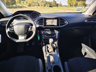 Peugeot 308 2015