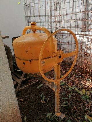 Hormigonera Eléctrica 150L