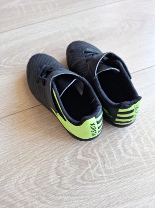 Botas de fútbol niño talla 31