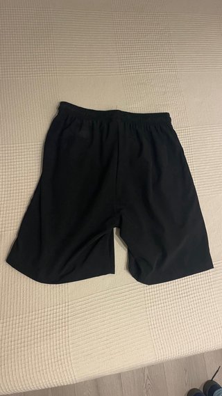 Pantalón corto Adidas negro