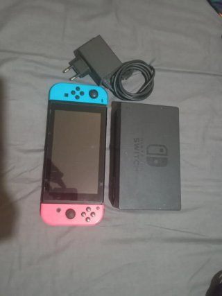 Nintendo Switch LCD Azul y Rojo