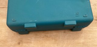 Maletín Makita 12V