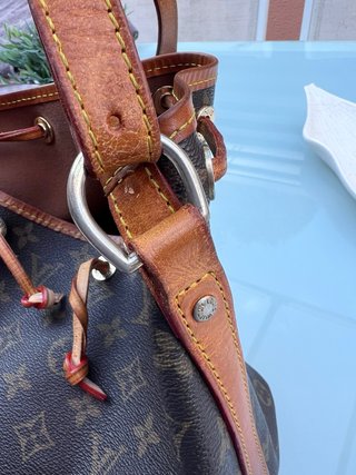 Bolso Louis Vuitton Petit Noé Marrón