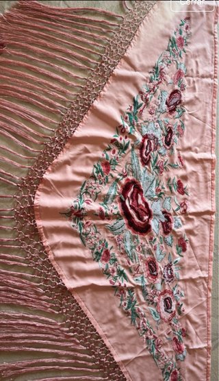 Mantoncillo Flamenco Bordado Rosa