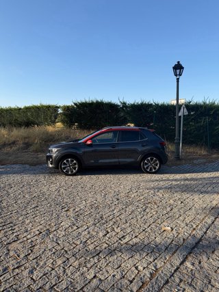 KIA Stonic 120cv - 1 año de garantía