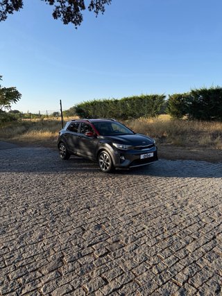 KIA Stonic 120cv - 1 año de garantía