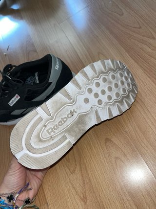 Zapatillas Reebok Negras y Grises