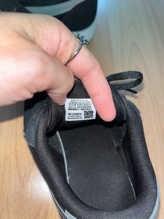 Zapatillas Reebok Negras y Grises