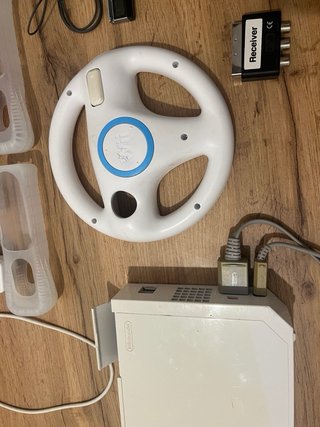 Nintendo Wii + 5 Mandos + 11 Juegos