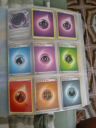 Álbum Pokémon con Cartas