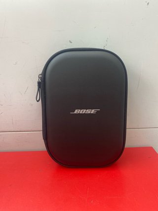 AURICULARES: BOSE "QUIETCOMFORT" NEGRO