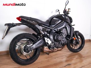 YAMAHA MT 09
