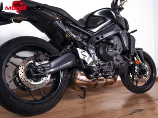 YAMAHA MT 09