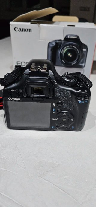 Canon EOS 450D corpo