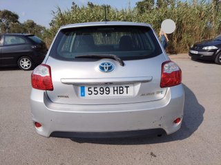 Toyota Auris 2011