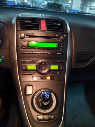 Toyota Auris 2011