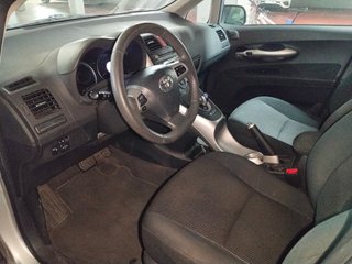 Toyota Auris 2011