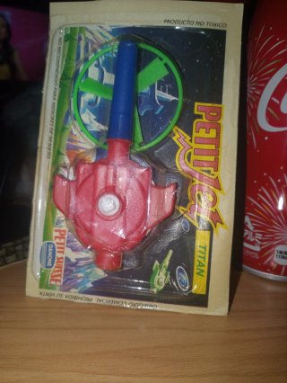 Juguete antiguo Danone Petit Suisse Titan