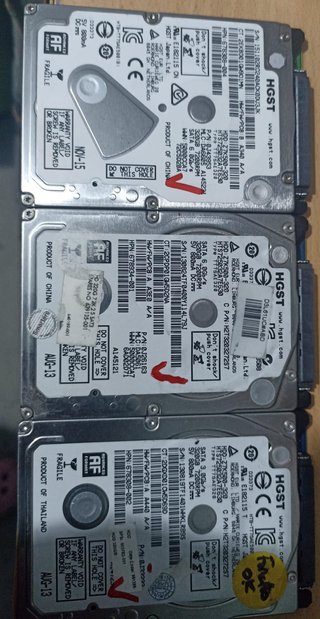 Lote 3 Discos Duros HGST 320GB 2.5 SATA