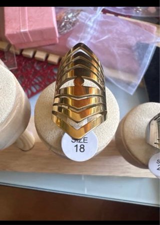 Anillo de acero inoxidable dorado y plateado