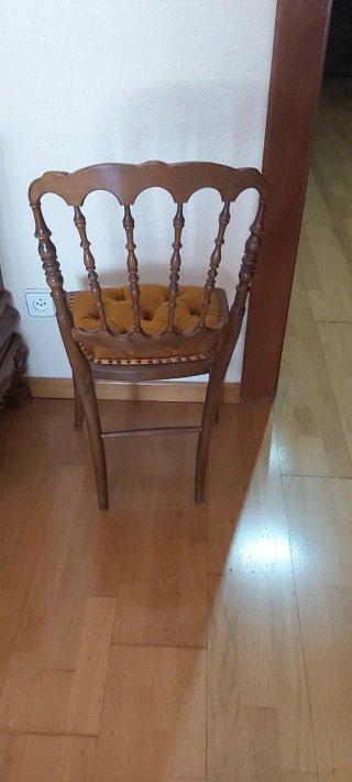 Silla Vintage Madera y Terciopelo Marrón