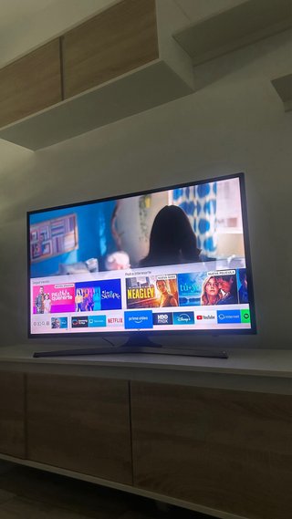 Samsung Smart TV UHD 4K 40 Valencia