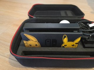 Nintendo Switch edición limitada picachu.