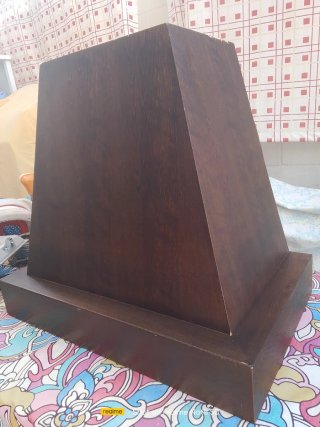 Campana de madera con extractor