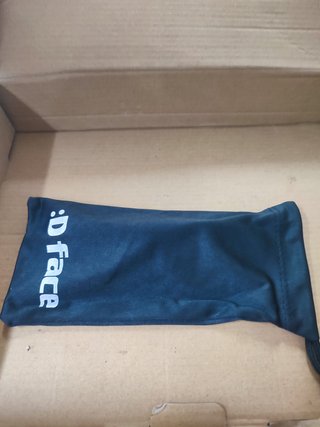 Gafas D.Face negras deportivas envolventes