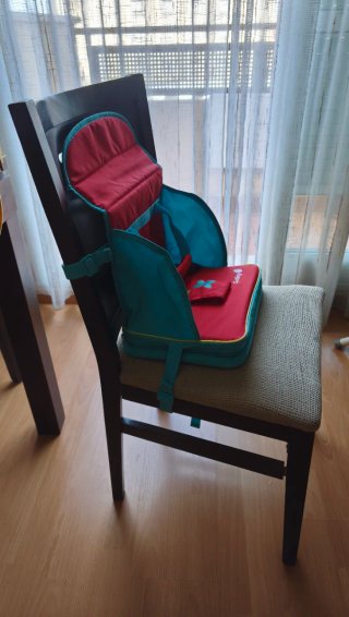 Trona/asiento elevador bebe Safety 1st roja y azul