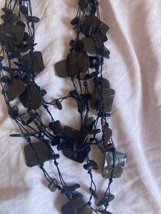 Collar de cuentas de madera