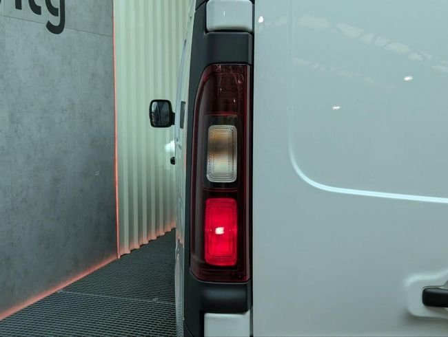 Renault Trafic 2023, foto 23