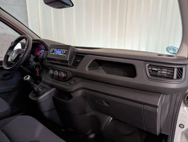 Renault Trafic 2023, foto 25