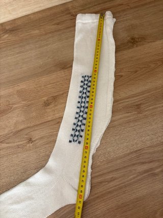 Calcetines traje regional bordado a mano