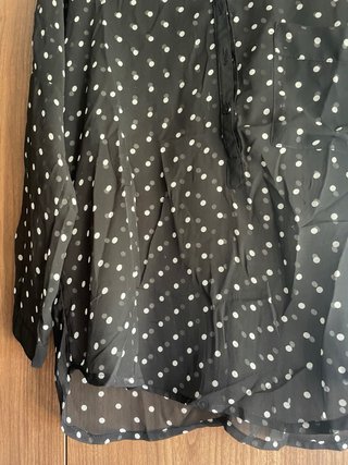 Camisa Bershka lunares XS
