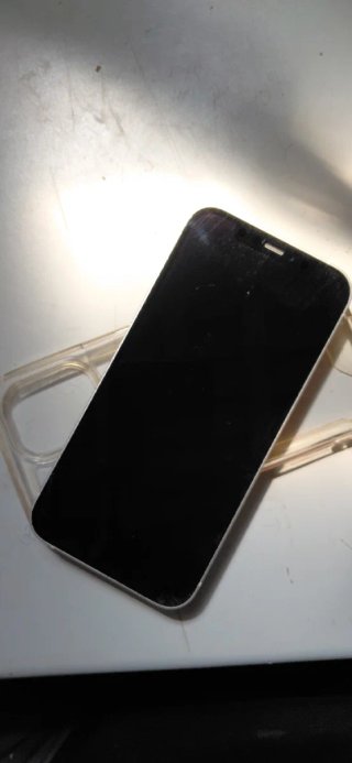 iPhone 12 Apple