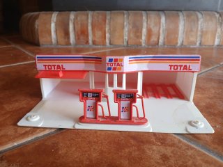 Gasolinera , Decoración para Scalextric y Otros